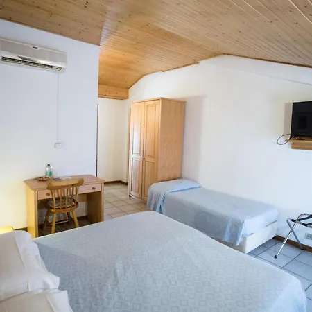 Al Bottegon Hotel 2*